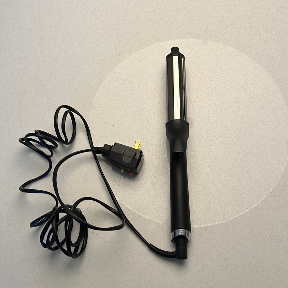 GHD soft curl 1.25 curling iron
